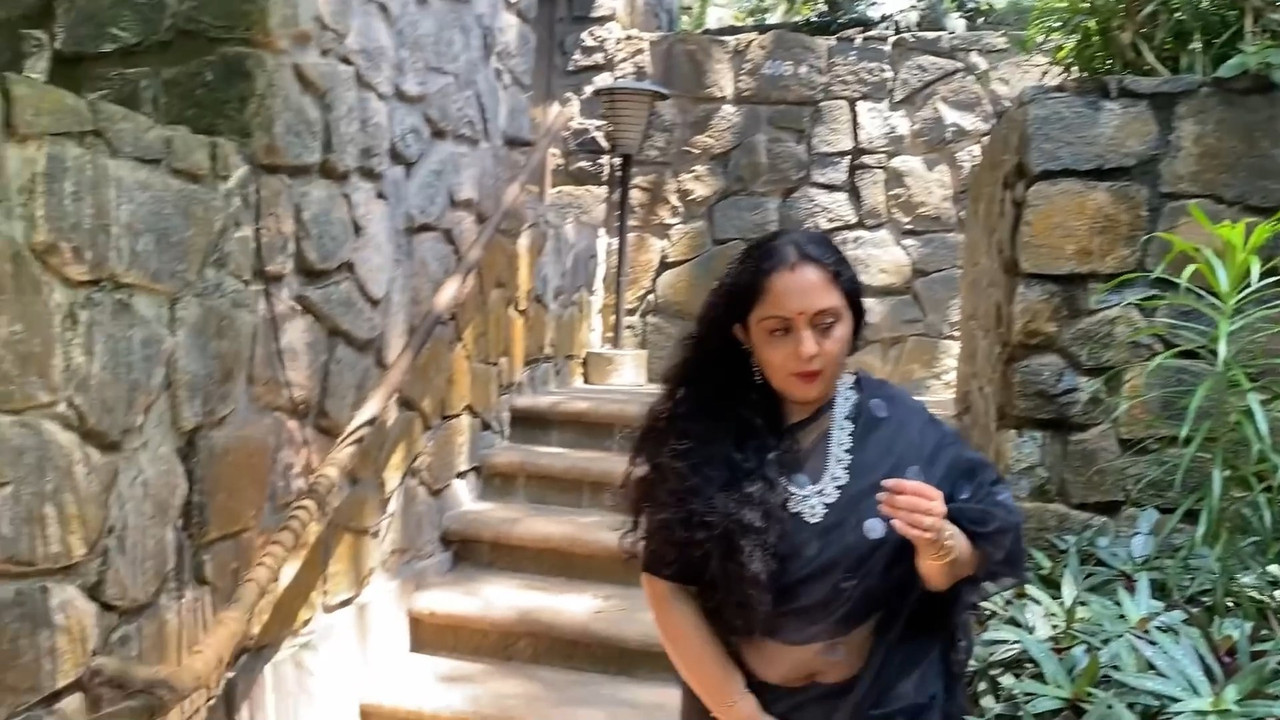 Navel Only.mp4_snapshot_00.09.361