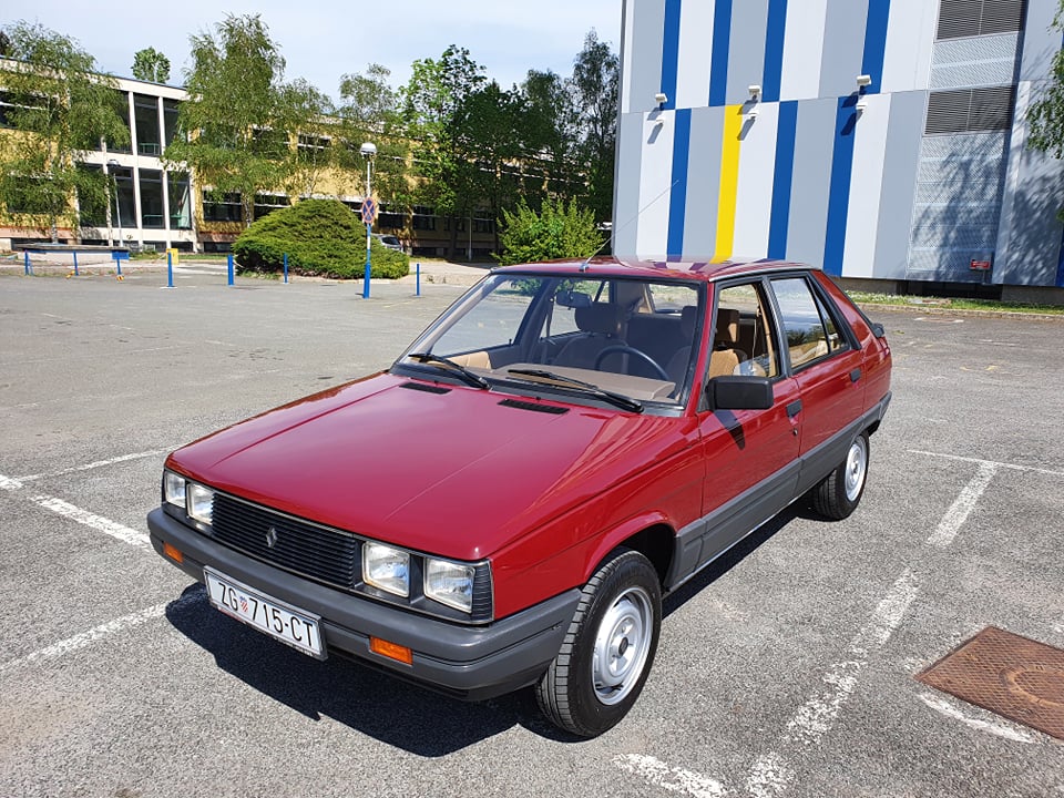 93563610_2732202403677353_8987466435521413120_n