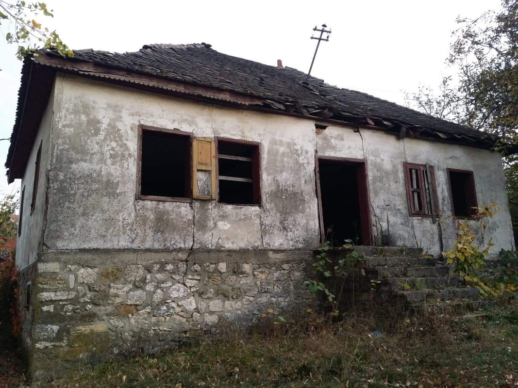 Зграда_сеоске_школе_у_октобру_2019._године