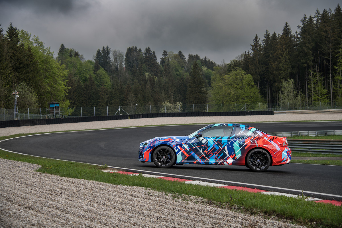 P90468029_highRes_the-all-new-bmw-m2-u