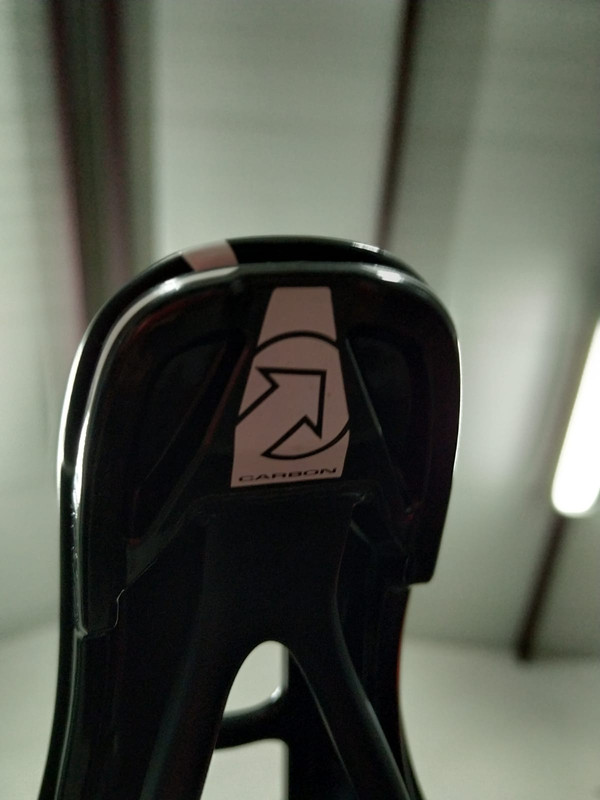 C4A1300A-E0D4-4E18-A90B-DBE66877E06F