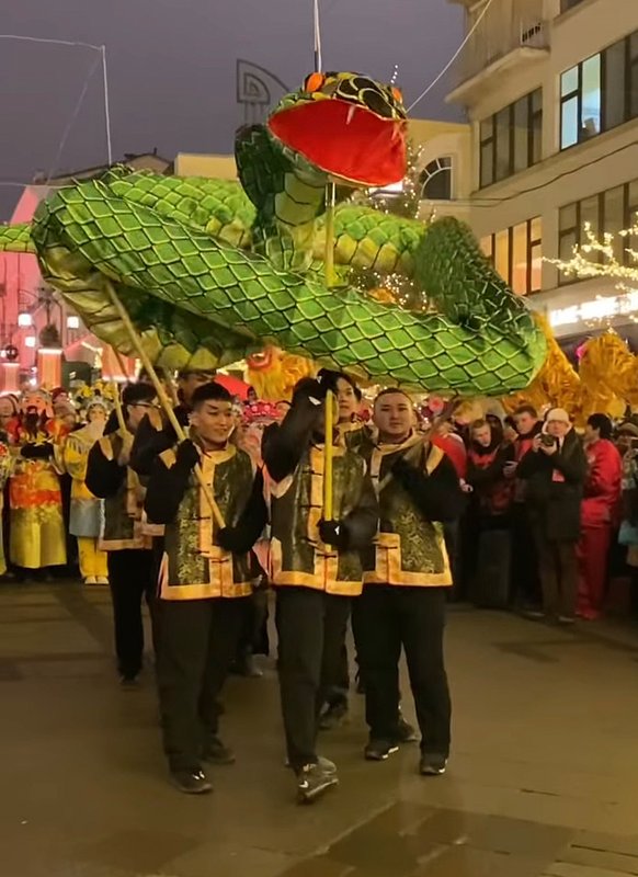 https://i.postimg.cc/YqwMb8sj/073.jpg