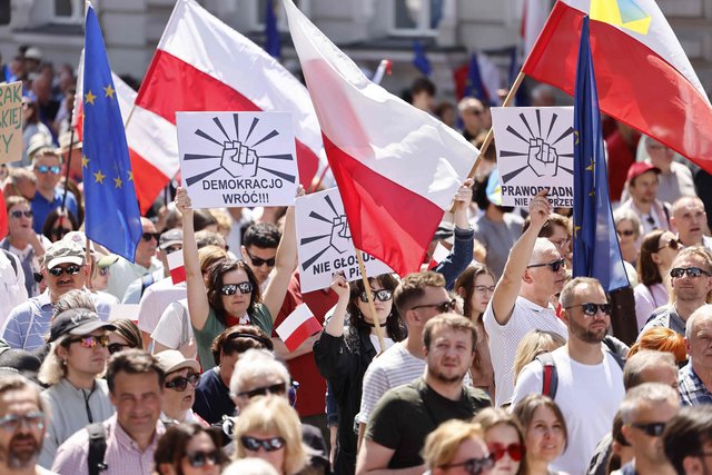 [Image: 230605-poland-anti-government-protest-al...5167c5.jpg]