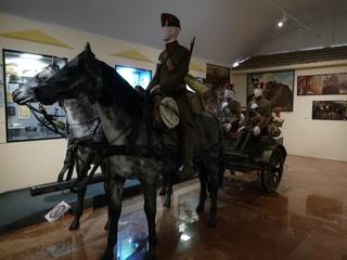 Día 3 jueves 22 de Agosto museos hospital de la roca, de historia militar - Budapest, centro de Europa (15)