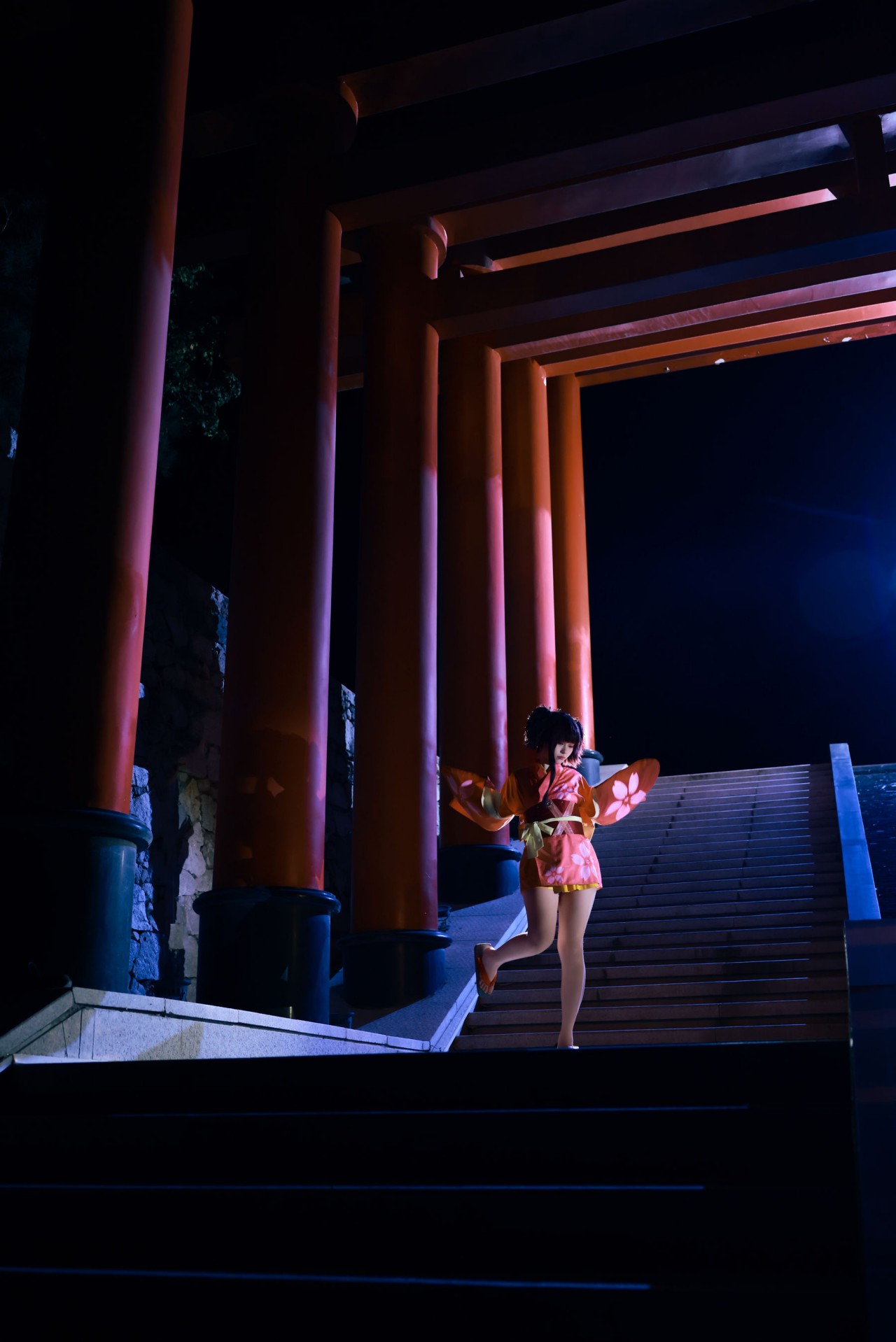 g44不会受伤《甲铁城的卡巴内瑞 无名》写真照，和服小姐姐的治愈系夜拍插图