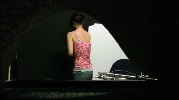 [Image: Voyeur14825120110.jpg]