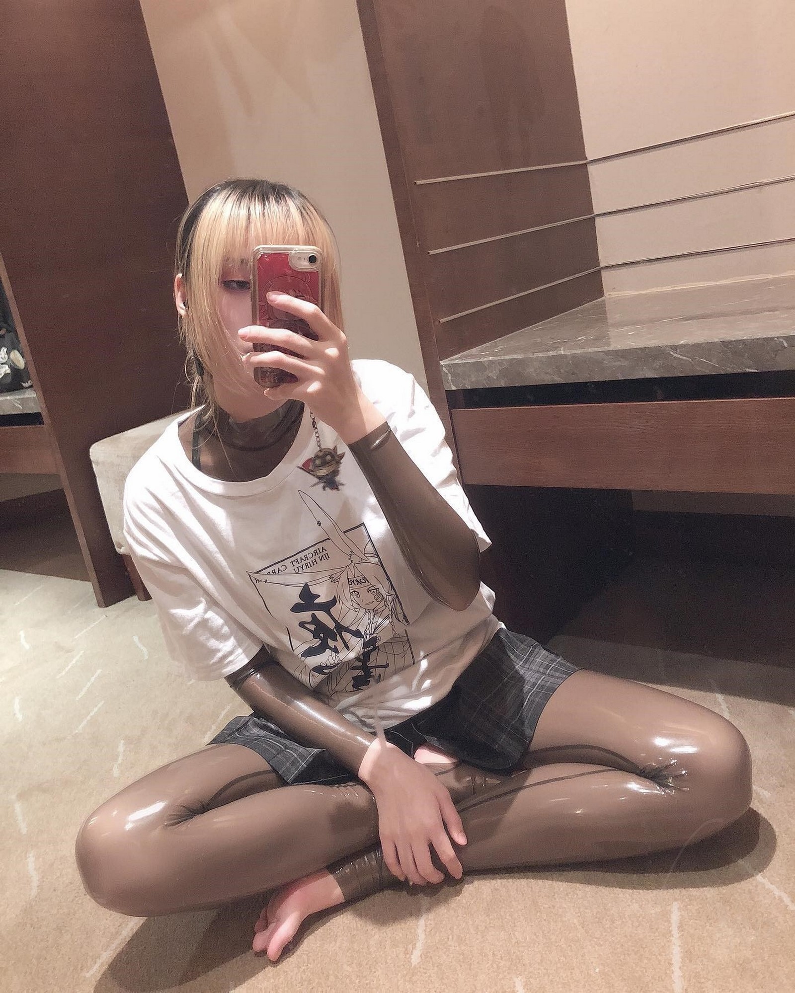 Cien恩恩 LATEX 紧身胶衣 Cosplay 写真｜高清风格图集（21P｜22MB）插图2