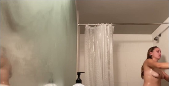 [Image: Voyeur18685145855.jpg]