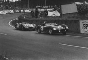 24 HEURES DU MANS YEAR BY YEAR PART ONE 1923-1969 - Page 41 57lm09-F250-TR-M-Tritignant-O-Gendebien-2