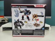 Netflix-War-For-Cybertron-Optimus-Primal-Rattrap-02