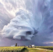https://i.postimg.cc/Z062qgvx/supercell-over-kansas-edited.jpg