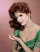 tina-louise-b93