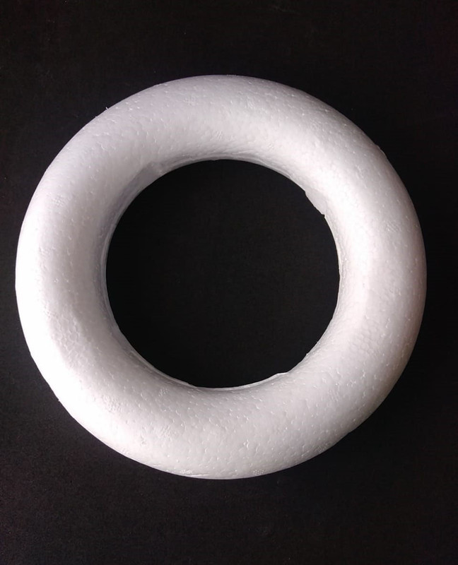 Corona o aro de icopor de 20cm Para decorar navidad