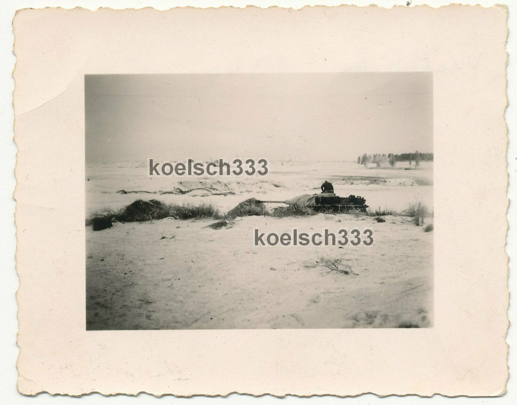 Foto Sturmgeschütz Panzer mit Saukopfblende im Winter 1944 an der Ostfront ... !