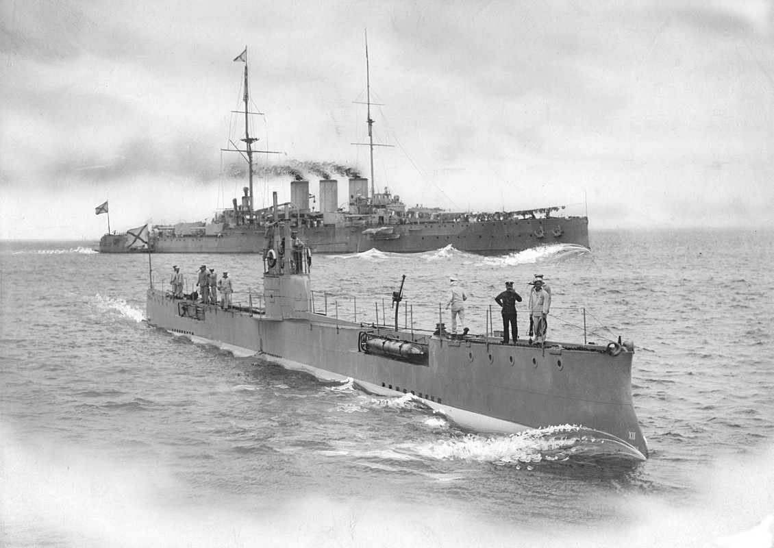 ПЛ Акула и кр Рюрик