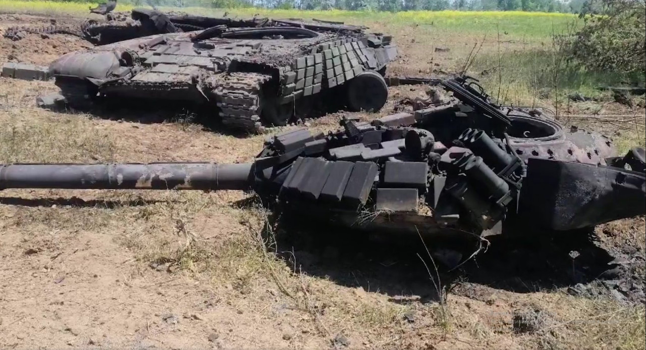 m3-ukri-T-72-B-0701-id34610-02.jpg