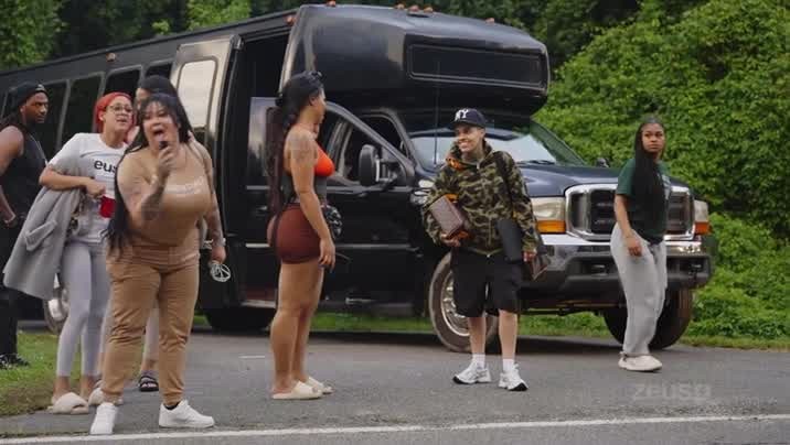 [Image: l5zg33egtsl4.jpg]