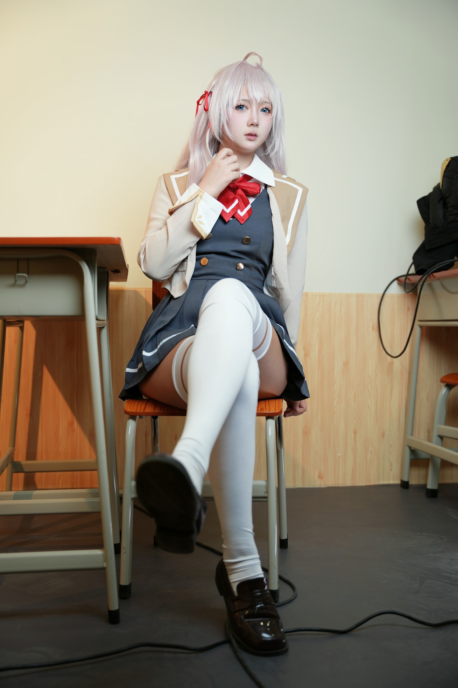 喜欢爱理吗写真集：邻座艾莉同学俄语羞涩系列高清套图（30P-136.1M）插图6