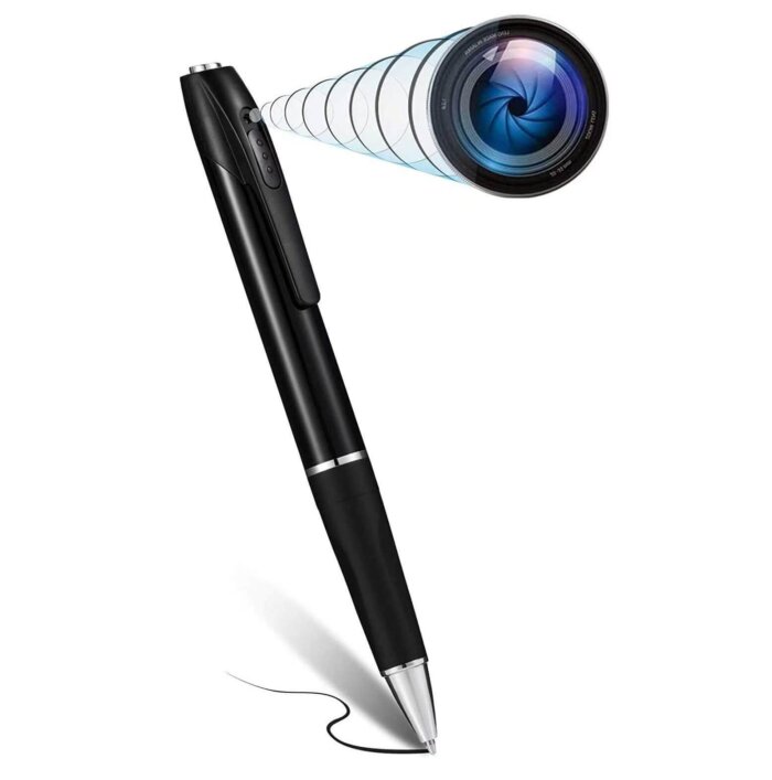 Lapicero espía M2 mostrando su conector USB.