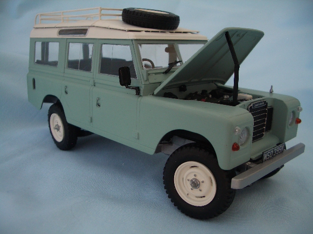 Revell Landrover Series III LWB 1/24 scale - 07047 - The Unofficial Airfix  Modellers' Forum