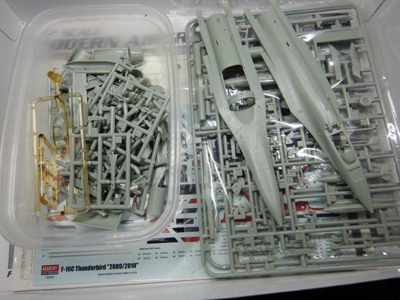Beany's Thunderbird - Academy 1/72 F-16C ***DNF*** - The Beany's Thunderbird - Academy 1/72 F-16C ***DNF*** - The