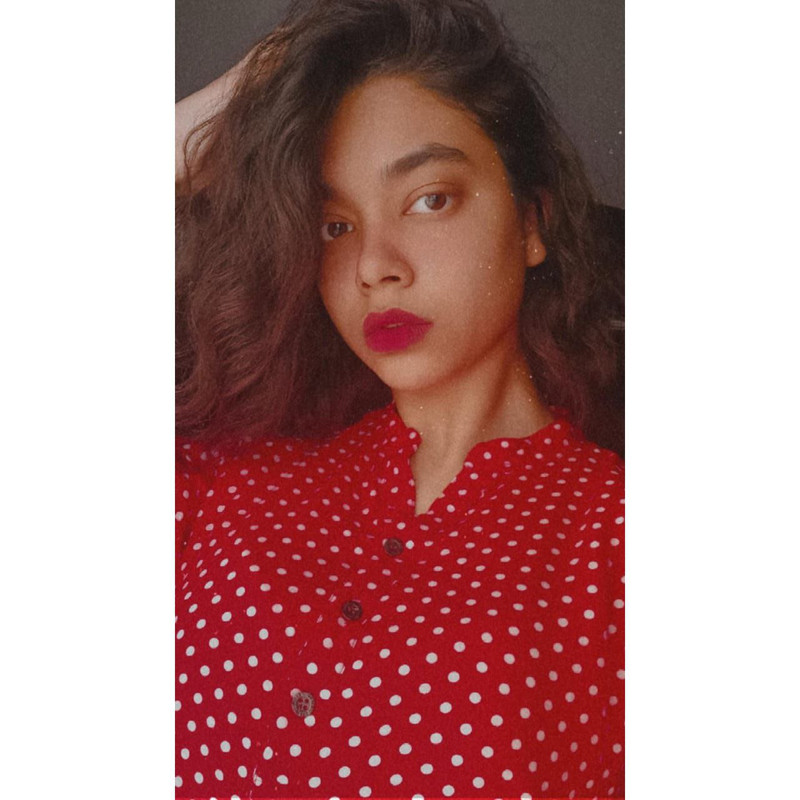 photo_6224430514656364491_y