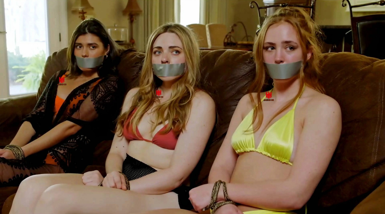 Sophia Del Rio, Madeleine Byrne, Isabella Blake-Thomas 3 - Murder At Hollow Creek 2024