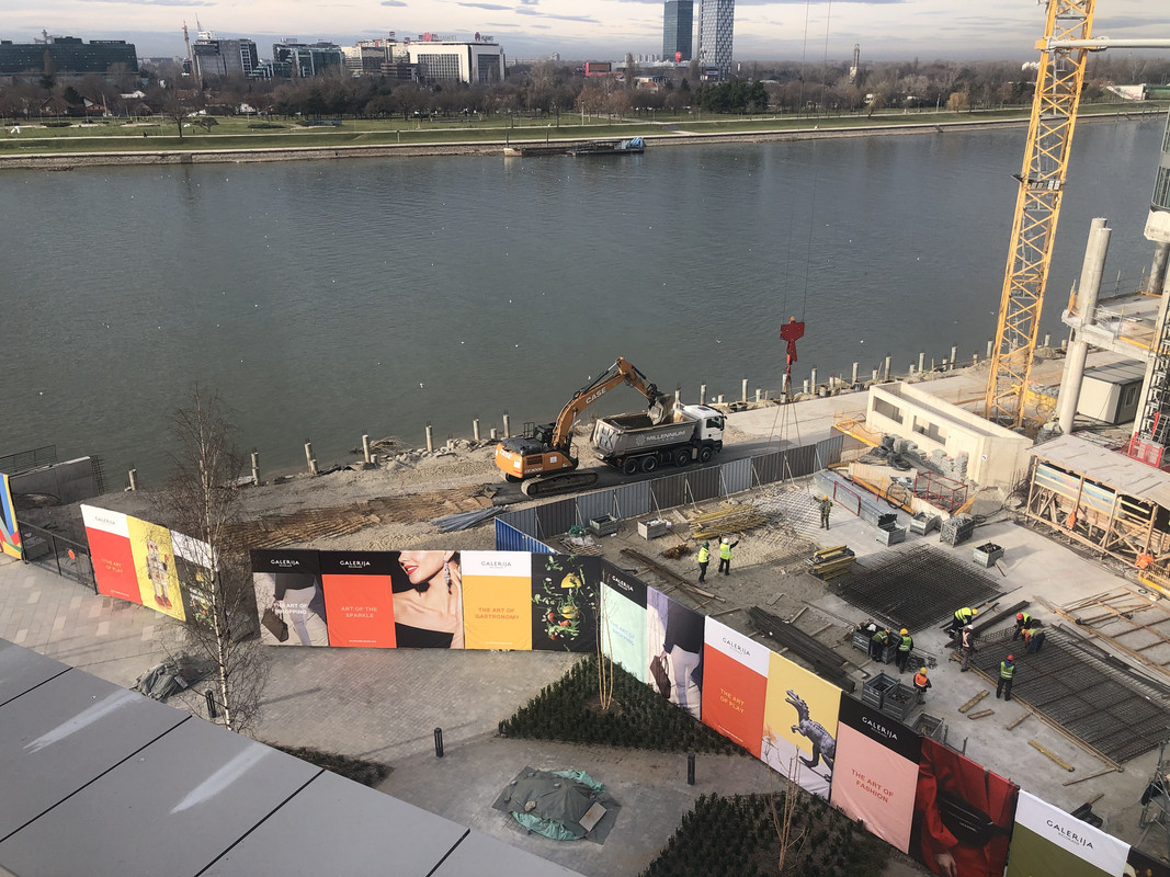 758385F5-44B8-4E98-B17C-C73F3F9C3A86