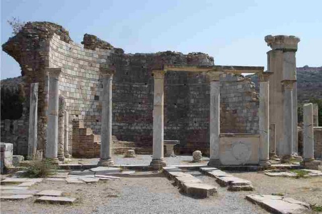 Ephesus-Church-of-Mary.jpg