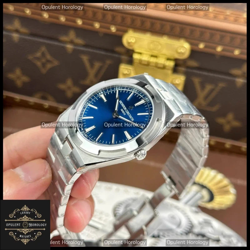 Vacheron Constantin Overseas Ultra-Thin 2000V 40mm Blue Dial Calibre 1120 - Super Clone