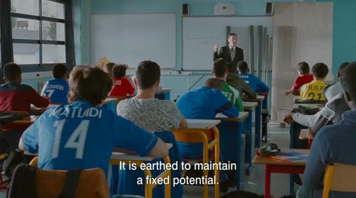 Mrs.Hyde.2018.HDRip.XviD.AC3-EVO.avi_snapshot_00.11.46_[2018.06.