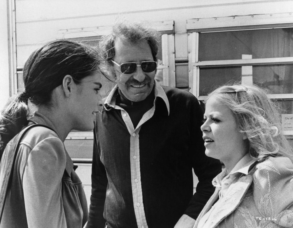 Ali_MacGraw_76