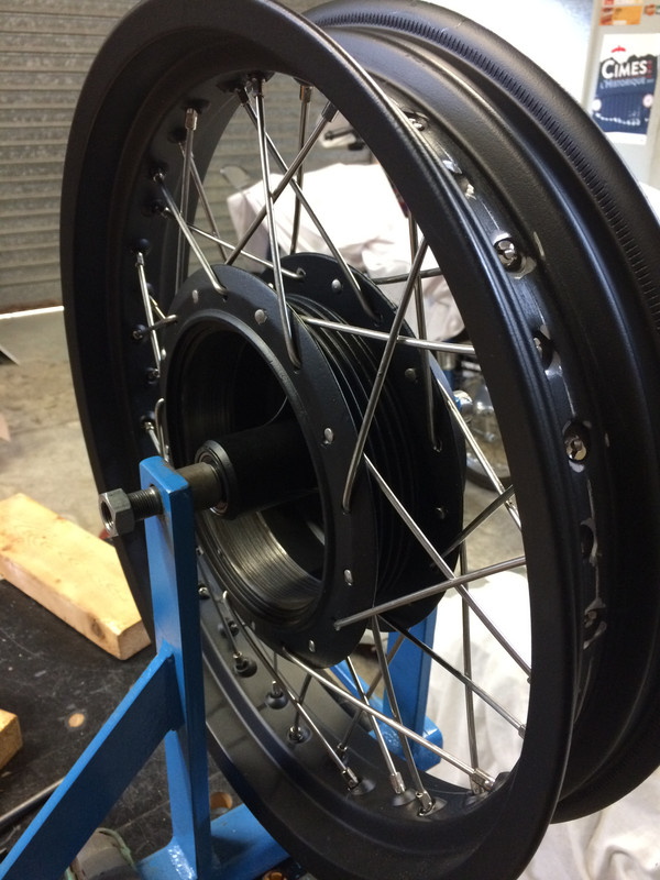 9BEFB6FE-7F04-40F8-AF39-FB4BDCD946FC