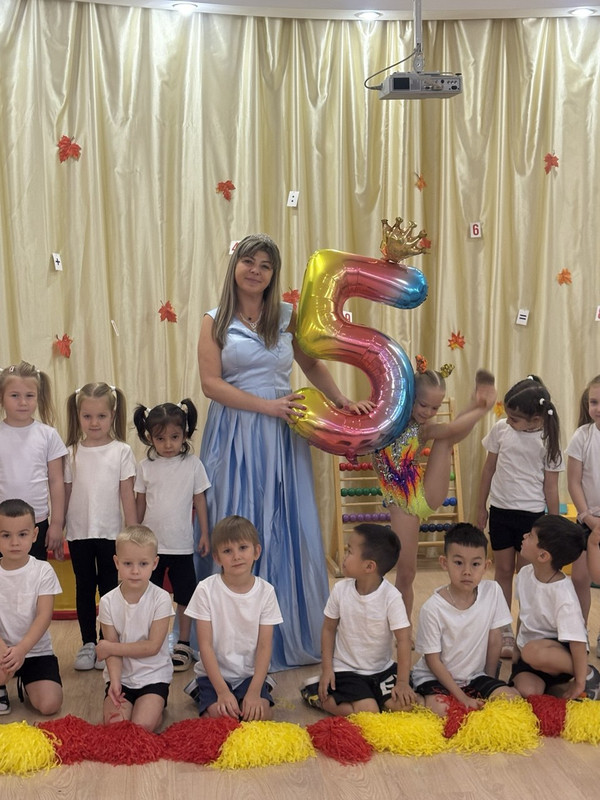 photo-5260618370011304057-y