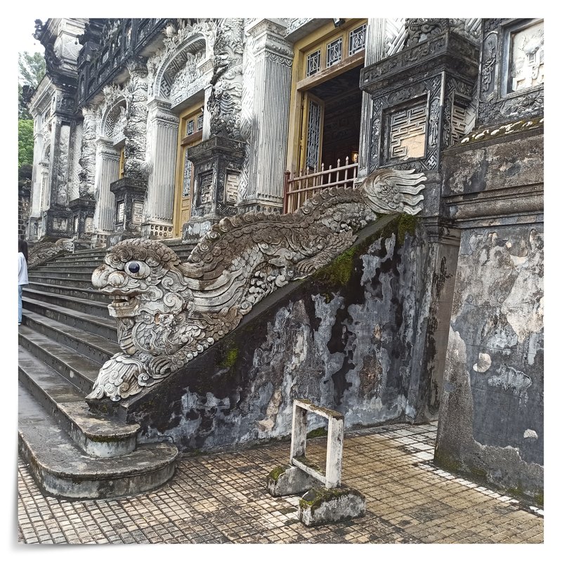 Hue, tumbas imperiales. Autobús nocturno a Tam Coc. - De la bahía de Halong a los templos de Angkor (7)