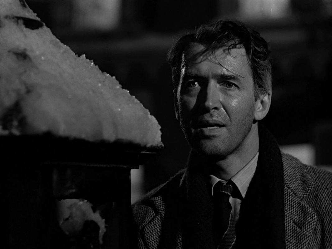 It's a Wonderful Life 1946 (1080p x265 10bit Tigole).mkv_snapsho