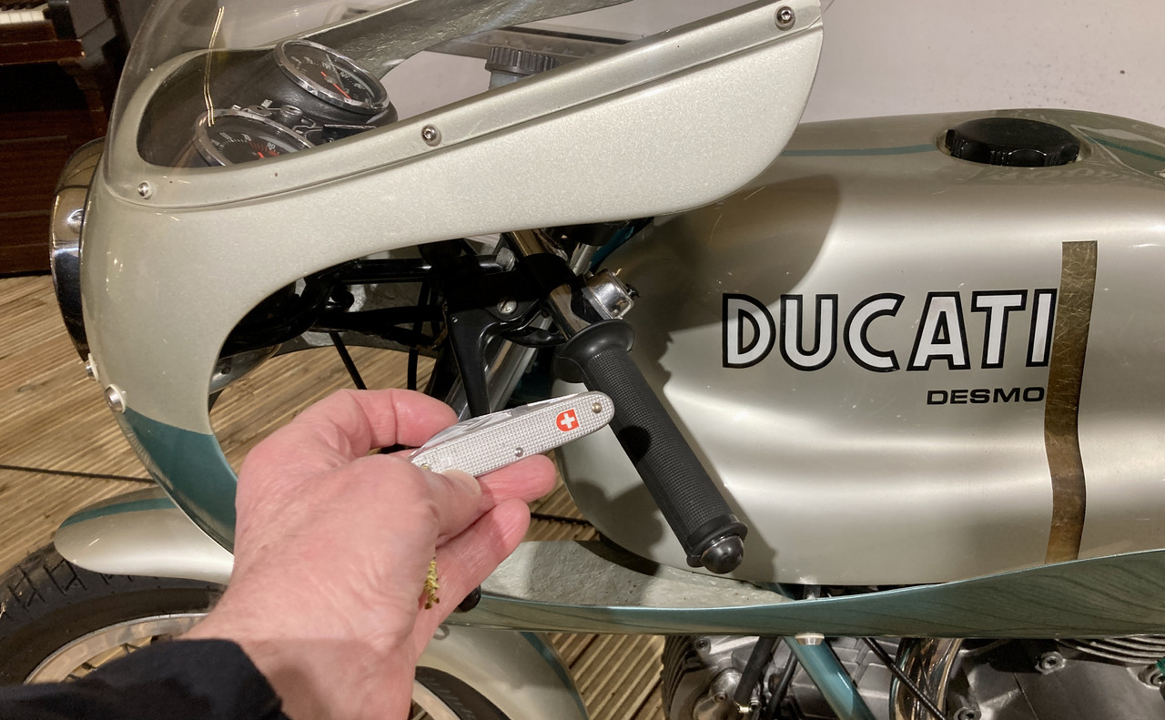 942CD67D-E445-4A50-87E6-CF107FF2040A