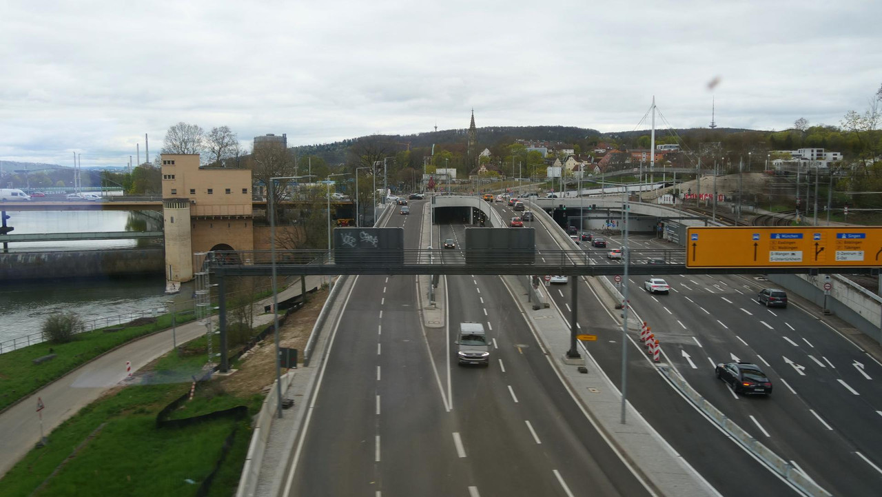 [Bild: 040426-161112-688b.jpg]