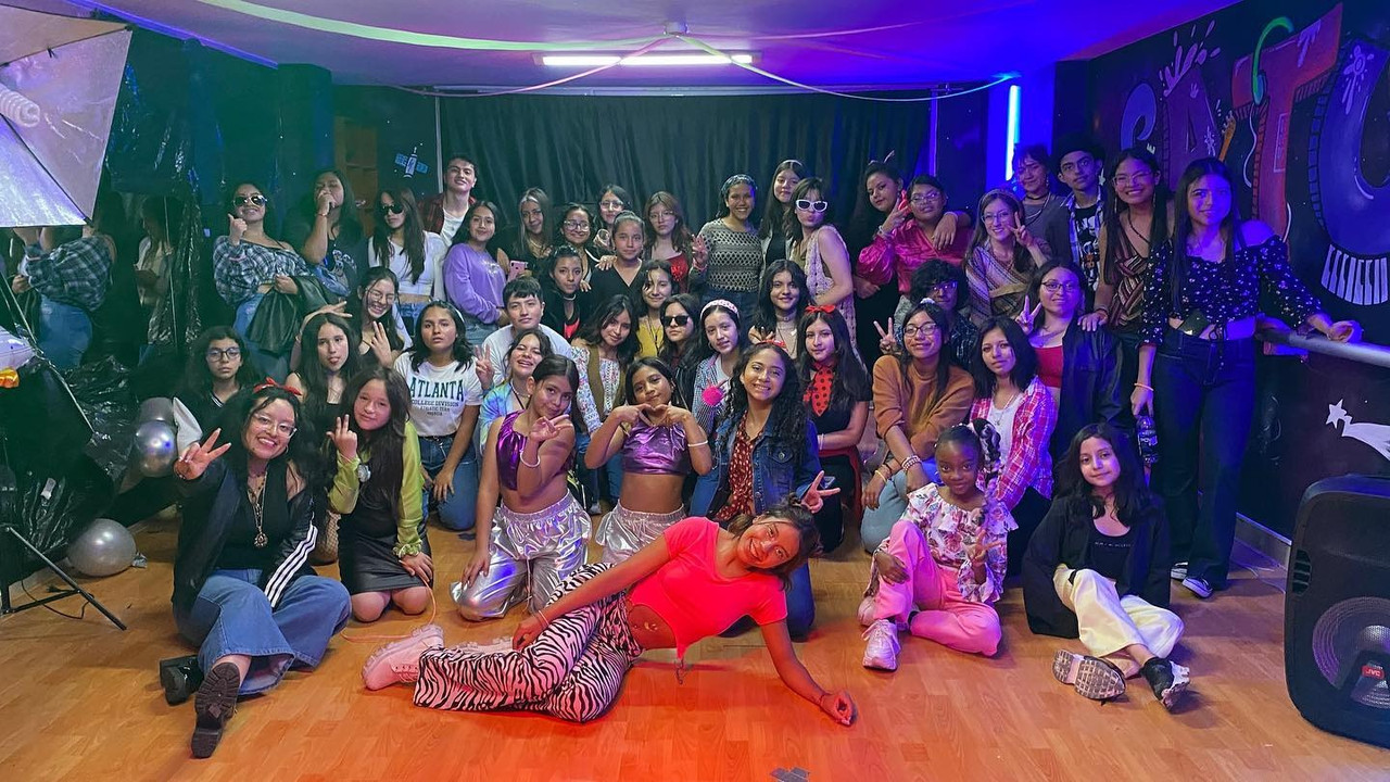 Foto de grupo Satu Dance