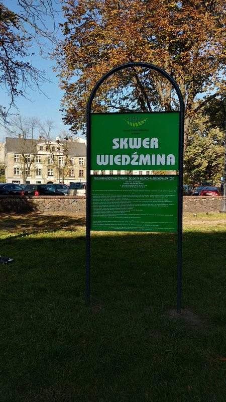 Skwer Wiedźmina w Łodzi