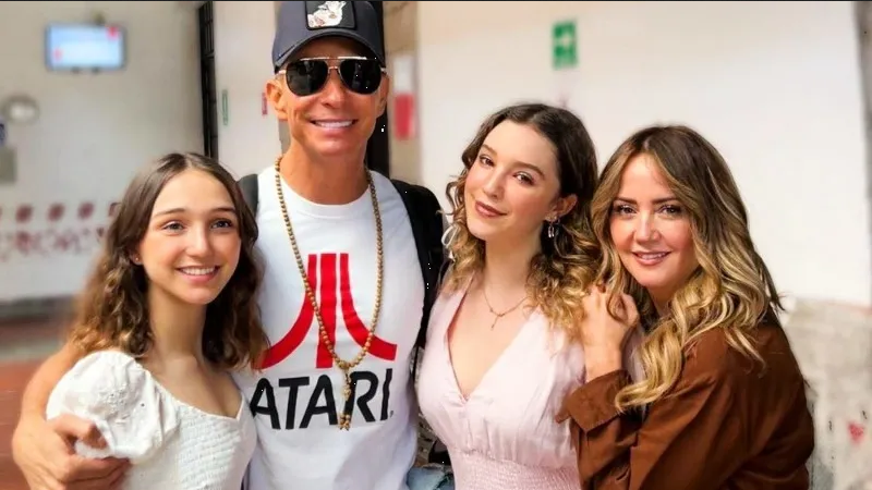 Nina Rubín exhibe a sus padres en plena entrevista tras confirmar si hubo divorcio