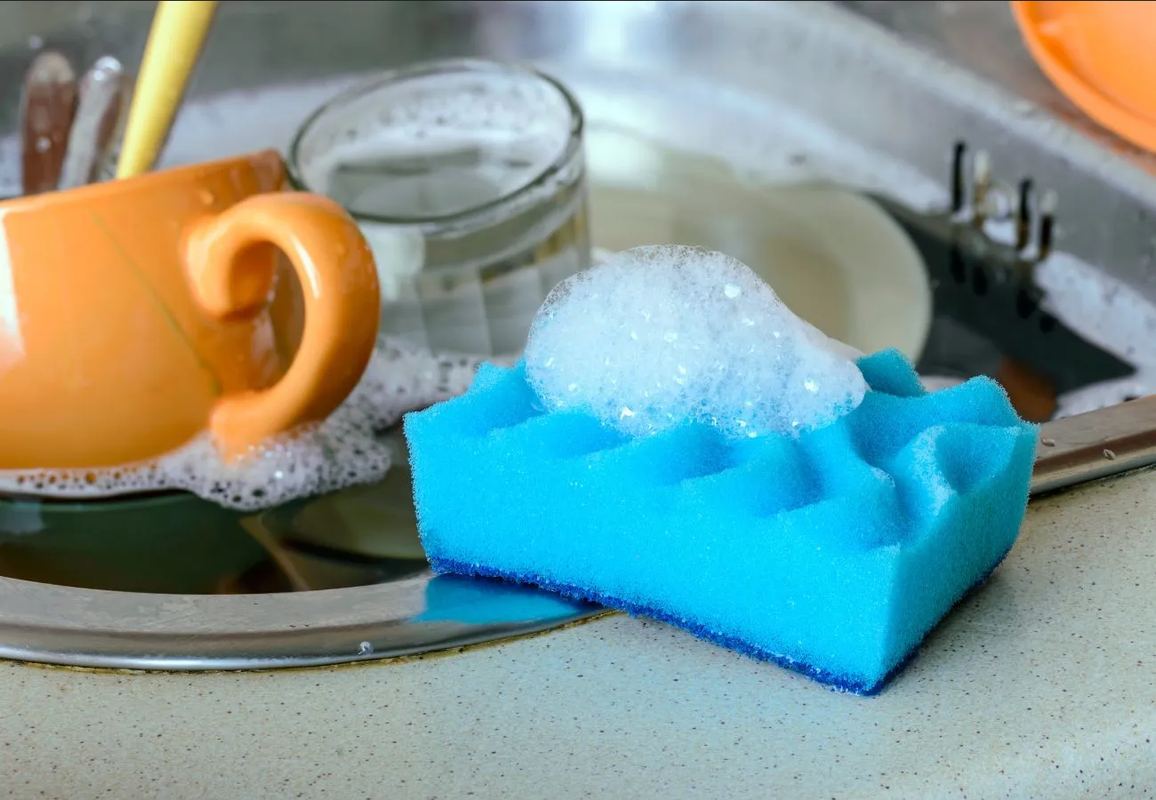 ¿Cuándo hay que cambiar la esponja de la cocina?