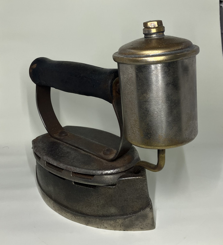 AD603186-F7B9-4C40-AAB2-1DA3B8831255