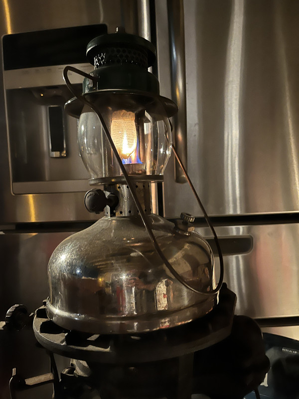 F3E6DBE0-6AFF-4CE6-BE46-393C90EE56AD