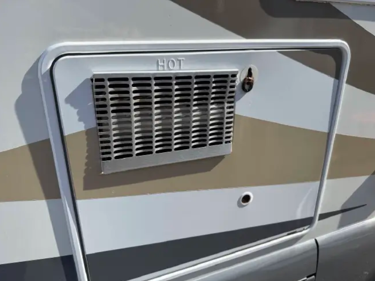 Vehicle thumbnail 32