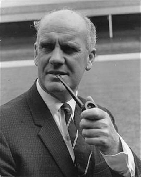 [Image: Johnny-Carey-Nottingham-Forest-Manager.jpg]