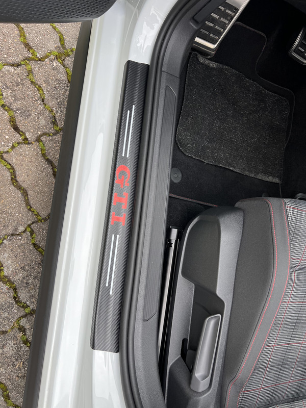 A77FE51E-2E75-4C22-A1B6-0E028C81C5BE