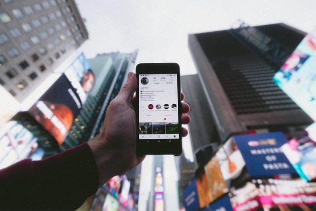 Ganar dinero con Instagram Instagram