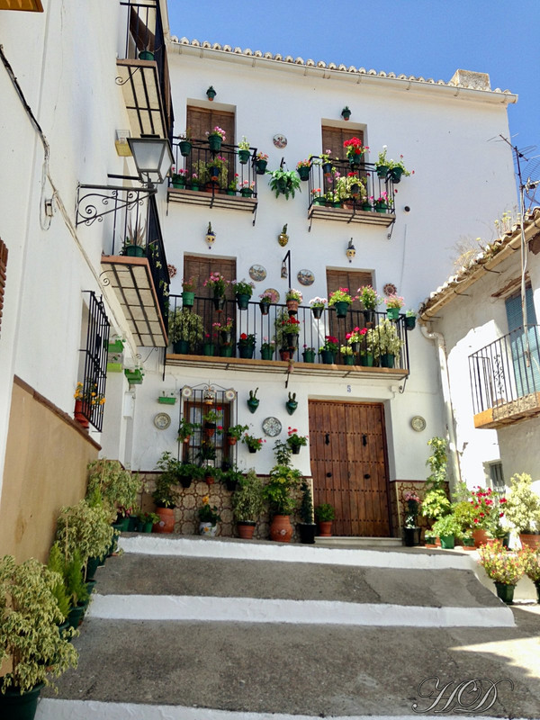Almogia-houses-centre-HD.jpg