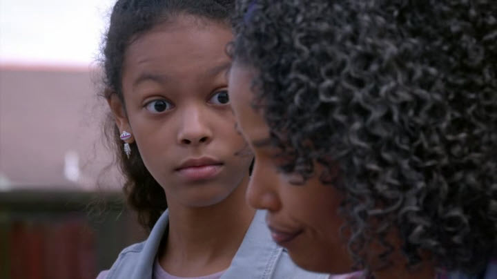 Fotos 06839 Los.Secretos.de.Sulphur.Springs.2021.S01E10.HDTV.XviD.Audio.Castellano